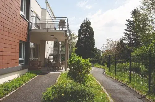 Fondation Partage et Vie  Résidence autonomie Le Val des Roses